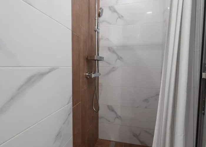 орех а30 וארנה